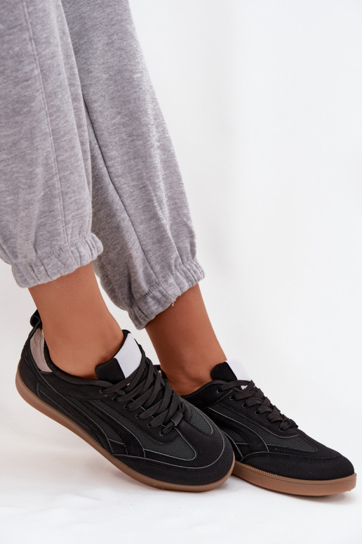 Zapatillas modelo zapatos. Femenino de color negro Hanelor