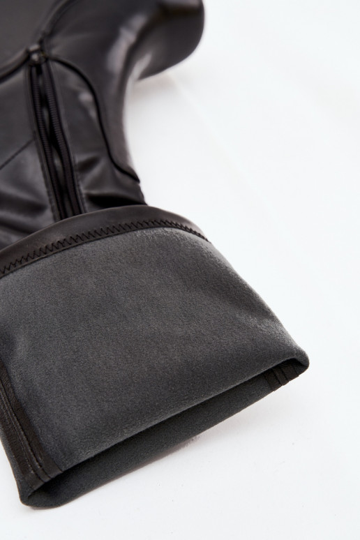 botas de mujer en una cuña de color negro Terisse