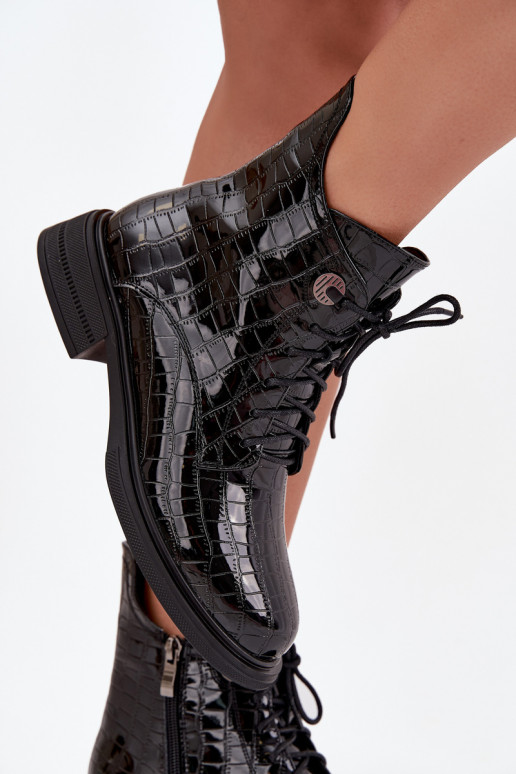 Piel con efecto barniz Botas con una huella calentamiento de color negro Juviane