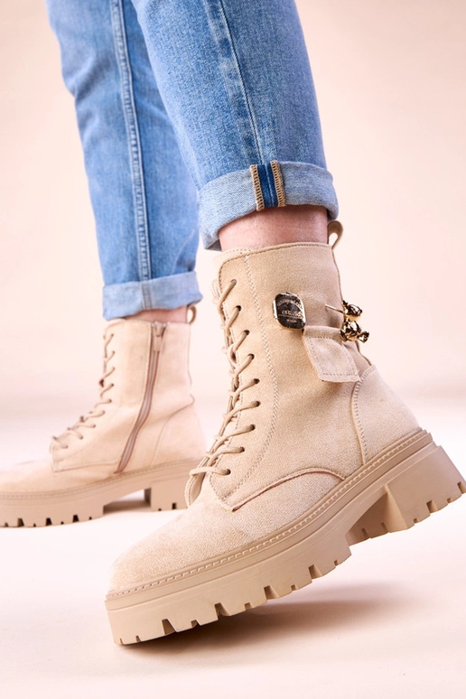 Botines de mujer color arena con un...