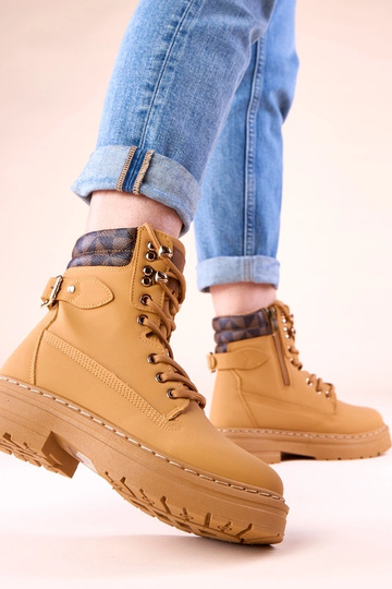 Botas traperas marrones y cálidas de cuero sintético mate Selio