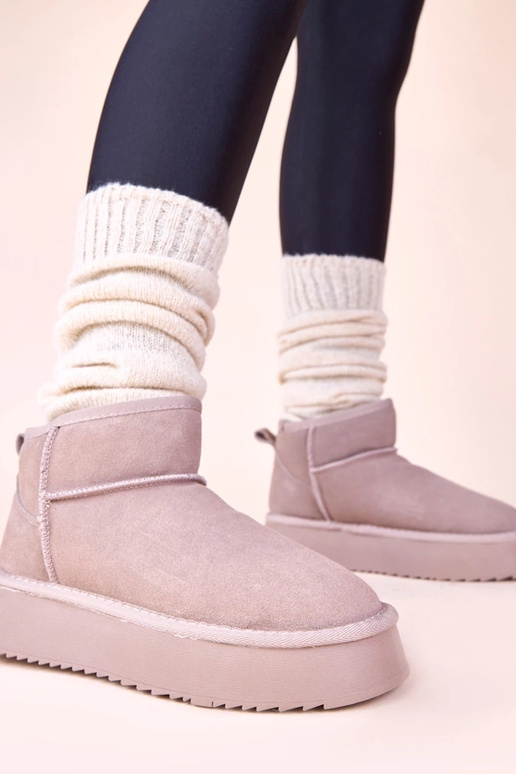 Botas grises de nieve de ante natural...