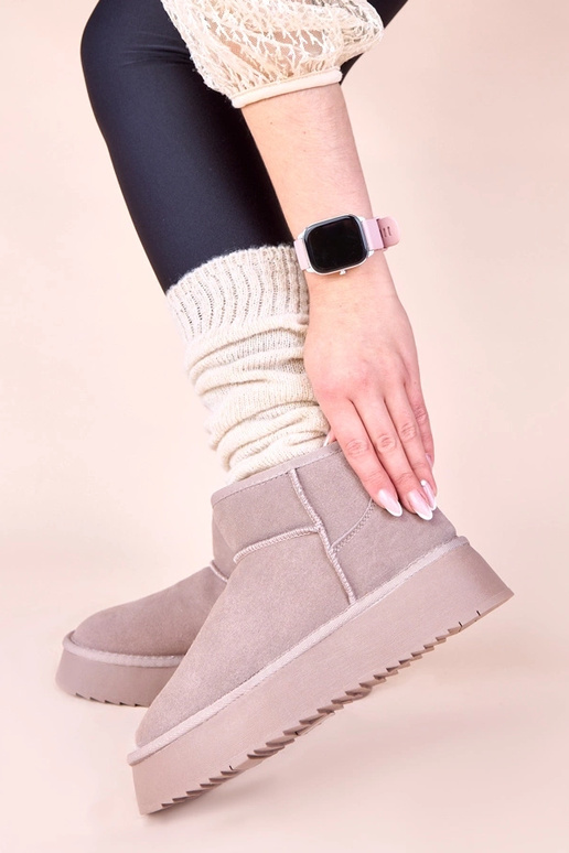 Botas grises de nieve de ante natural...