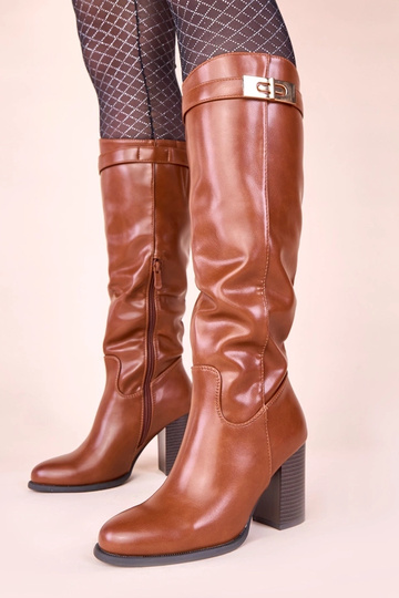 Botas marrones altas con tacón y adorno dorado Tessa