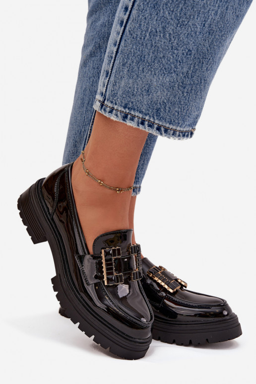 mocasines de mujer con efecto barniz con adornos de color negro Ysandra