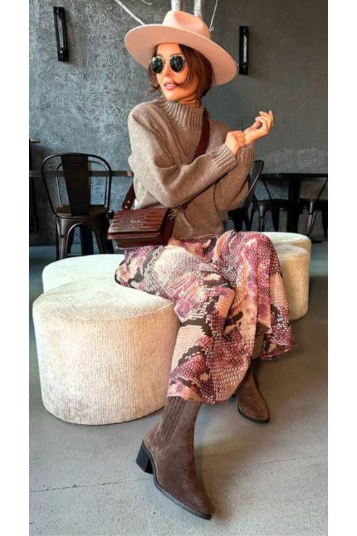 de gamuza Botas con calefacción interior. color marrón Arelia