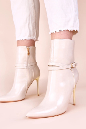 Botines color arena con...