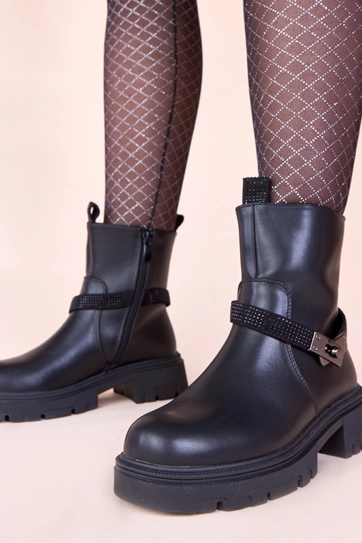 Botines negros con plataforma...