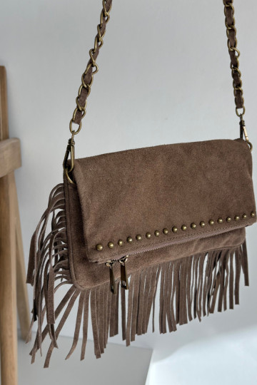 Bolso de ante sintético color arena oscuro con flecos y cadena Tarella 2