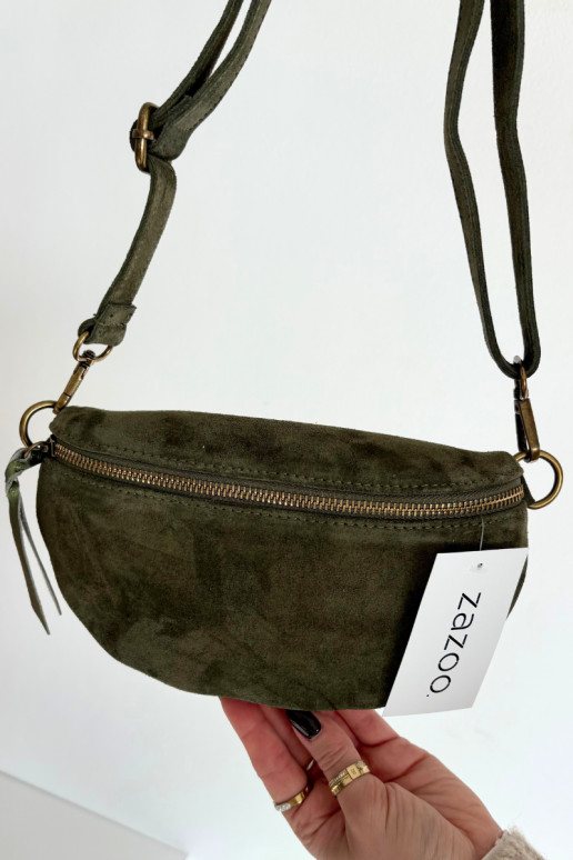 Skórzana de gamuzaoAa Tiene queno en el torso verde ENessa