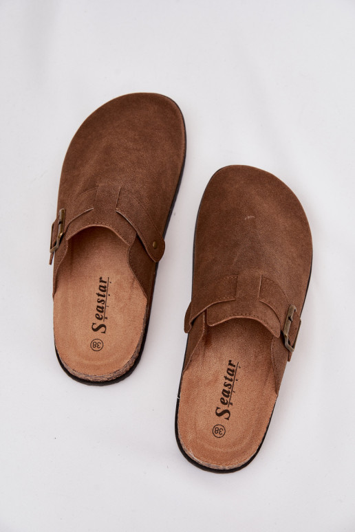 Zapatillas Zuecos Femenino i con una plataforma con hebillas color marrón Selio