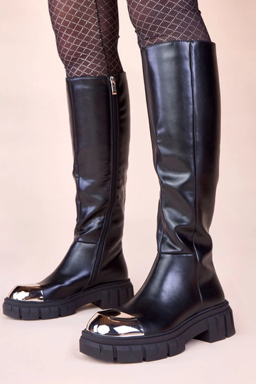 Botas largas negras con punta dorada Camila