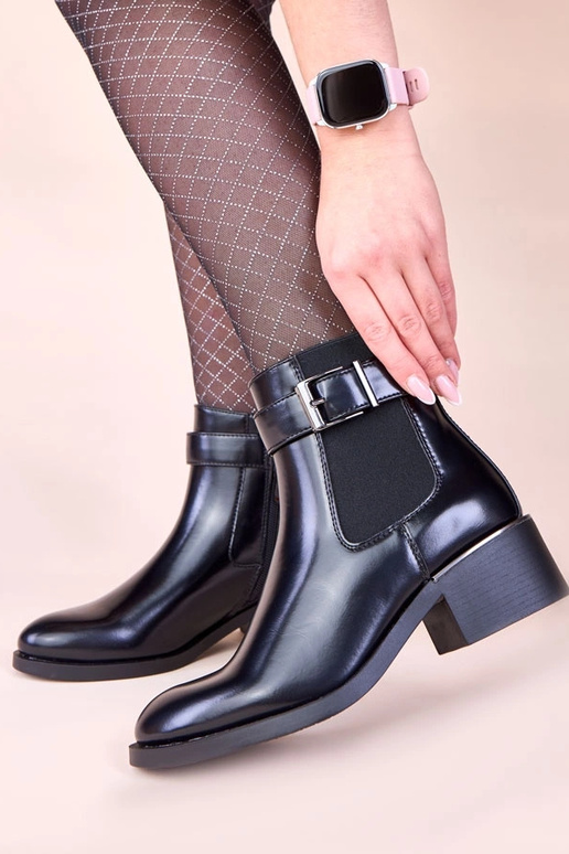 Botines clásicos negros con talón...