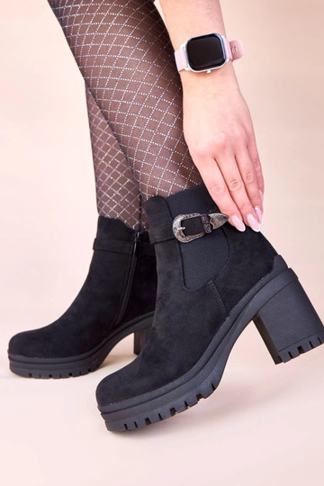 Botines negros con tacón y hebilla decorativa Gwella 2