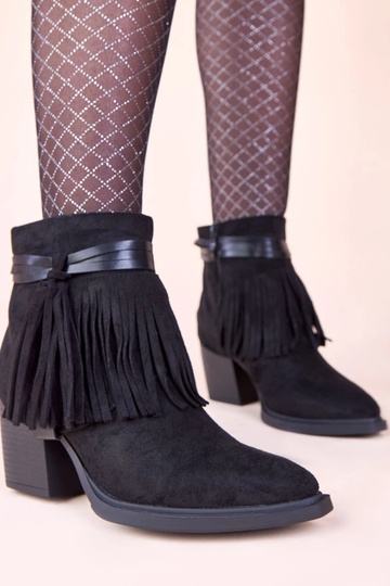 Botines negros con tacón adornados con flecos Mulan