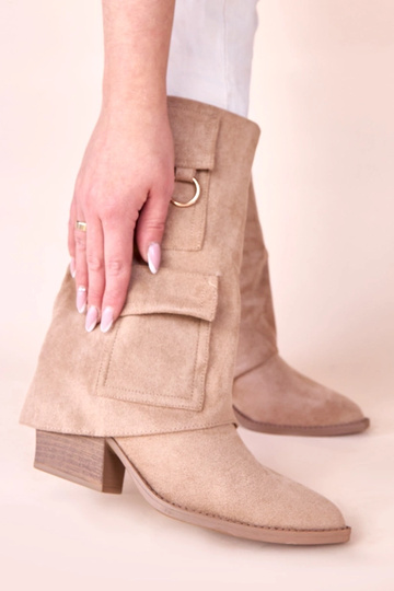 Botines altos color arena... 2