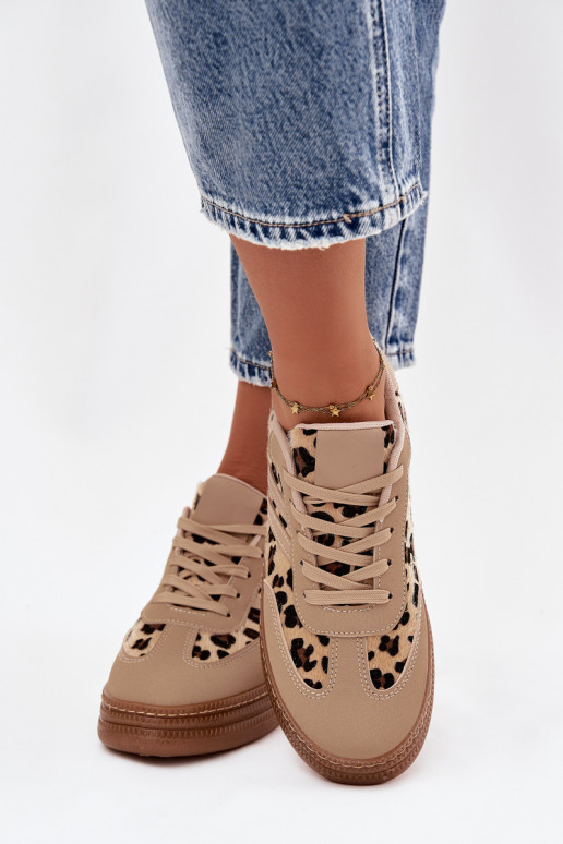 Zapatillas modelo zapatos. Femenino con una plataforma con estampados de piel de leopardo beige Denissa