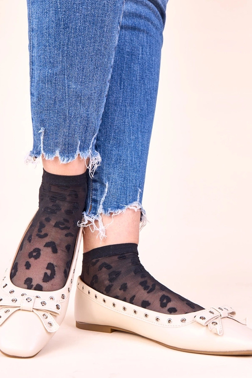 Bailarinas color arena con ojales...