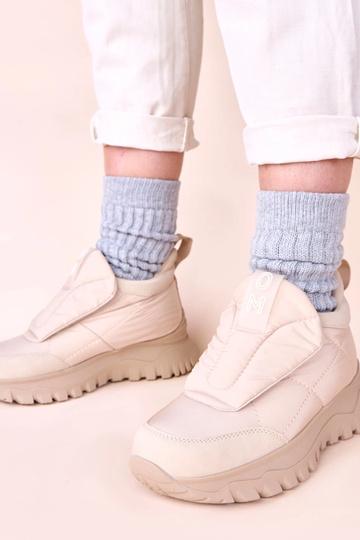 Botas de nieve para mujer color arena con velcro Penny