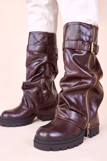 Botas largas marrones con caña elástica Akia