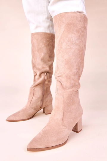 Botas largas color arena de ante sintético con tacón Shane