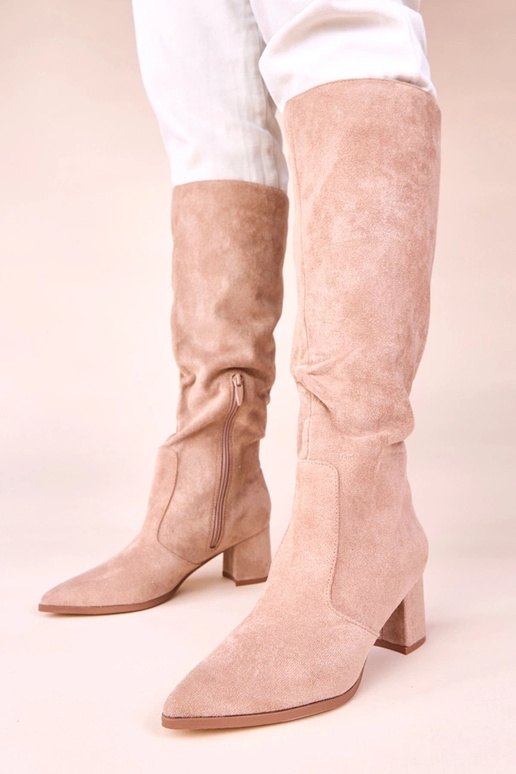 Botas largas color arena de ante...