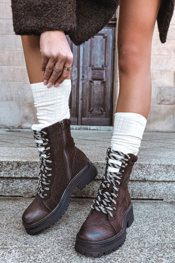 Botines de mujer de piel sintética color chocolate "Bellora"