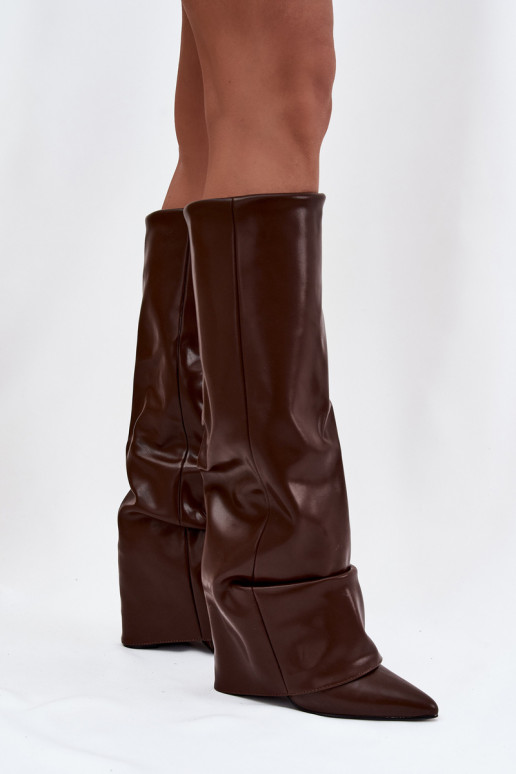 Botas largas de mujer color chocolate cálidas con caña enrollada y tacones bajos Elivira