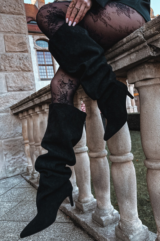 Botas de mujer de caña alta con tacones finos tipo easy-on de color negro Taivilla