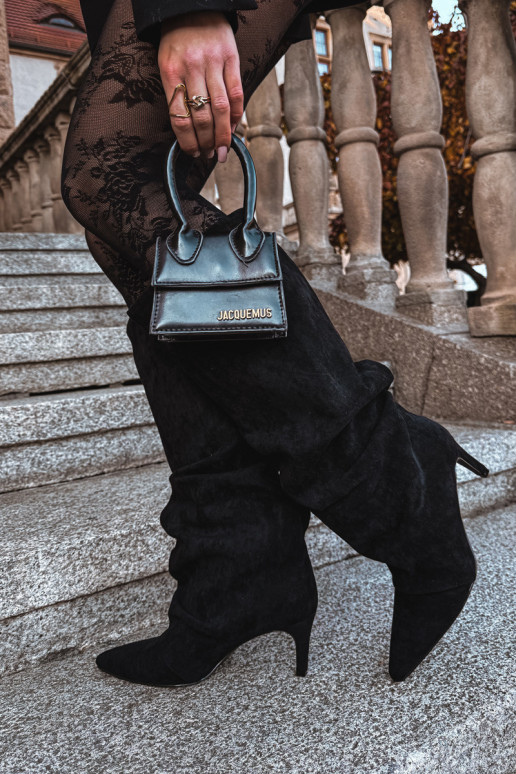 Botas largas arrugadas negras con forro cálido y tacones finos de ante sintético Tai turivella