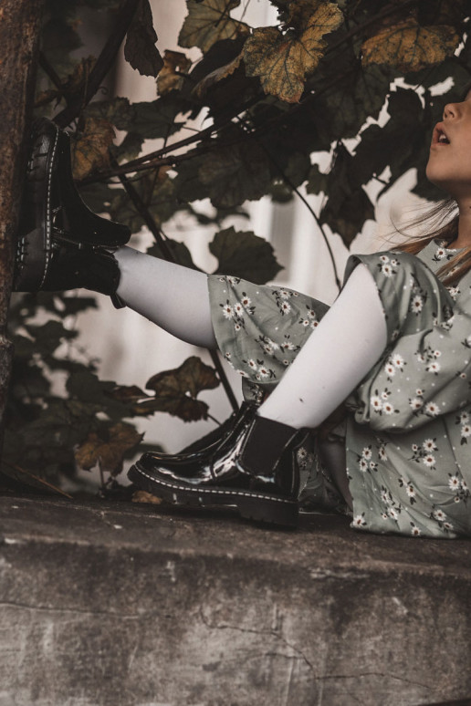 Botas infantiles calentitas con efecto barniz, color negro Porky