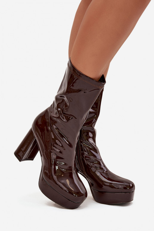 con efecto barniz Botas de mujer con una plataforma I SłupkoAym Obcasie CzekoladoAe Calvessa