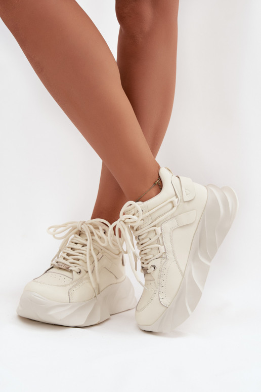 Zapatillas modelo zapatos. Femenino Cuero natural GOE SS2N4037 Zgaszona Biel