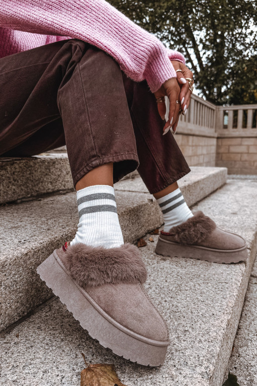 Botas de nieve para mujer con plataforma y pelo con bordado color arena Querina