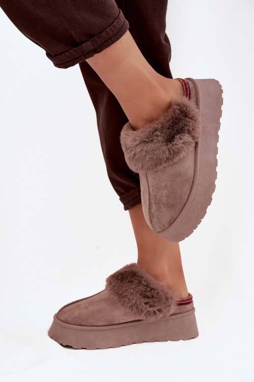 Botas de nieve para mujer con plataforma y pelo con bordado color arena Querina