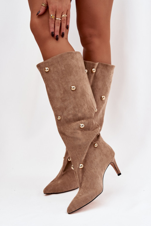 Botas largas de mujer de modelo fácil de poner color arena con tacones finos y adornos dorados Thaliane