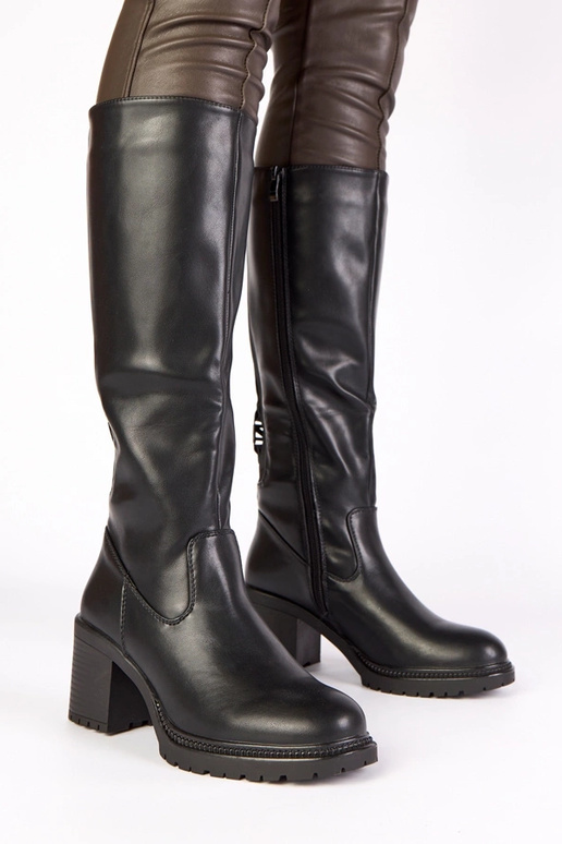 Botas largas negras con tacón Akija