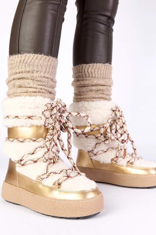 Botas de nieve cálidos y con cordones...