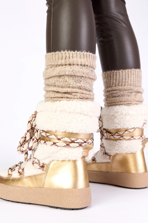 Botas de nieve cálidos y con cordones...