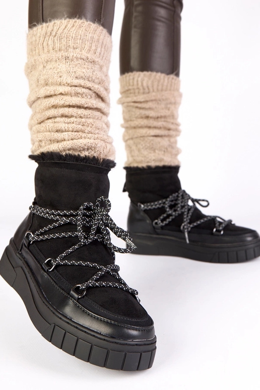 Botas de nieve cálidos y con cordones...