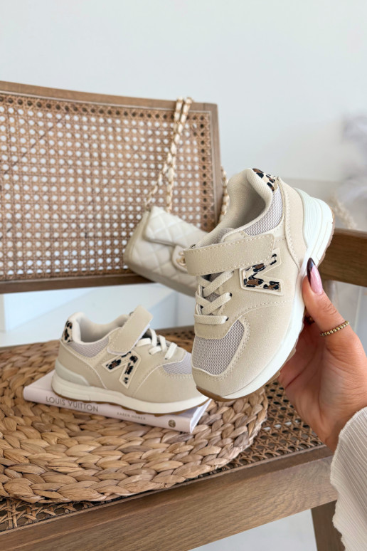 Zapatillas deportivas para niños color beige con cierres de velcro Galisse