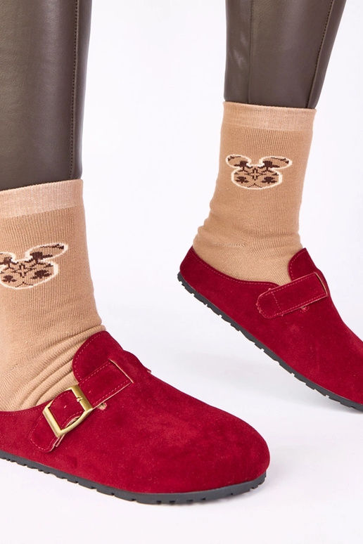 Botines burdeos con hebilla...