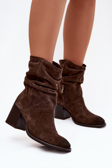 Botas de cuero ante con volantes y tacones Zazoo 1127 en color chocolate 2