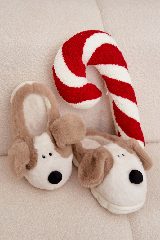 con un abrigo de piel Zapatillas Femenino Cachorros beige Faylen