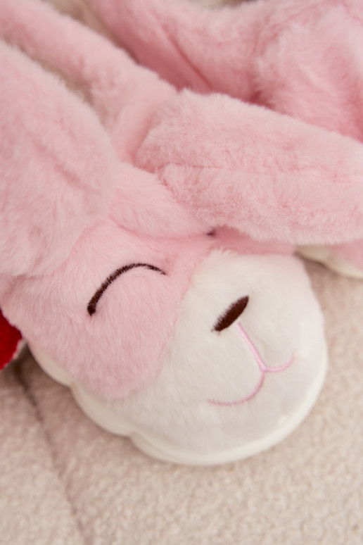 con un abrigo de piel Zapatillas Femenino conejitos color rosa Faylen