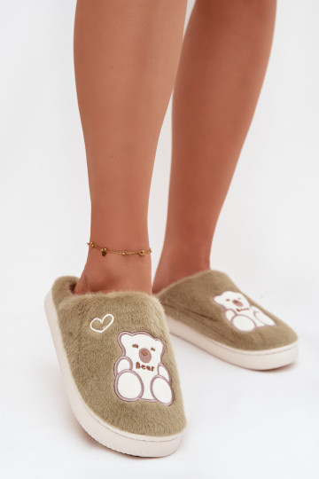 Zapatillas Noralie verdes con pelito y osito