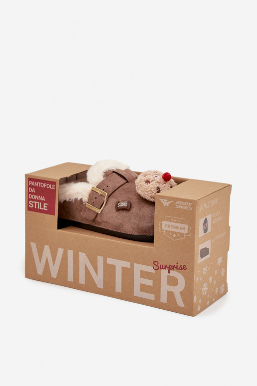 Zapatillas Femenino con hermosos detalles I con hebillas calentamiento con pelo dentro color marrón Thalora