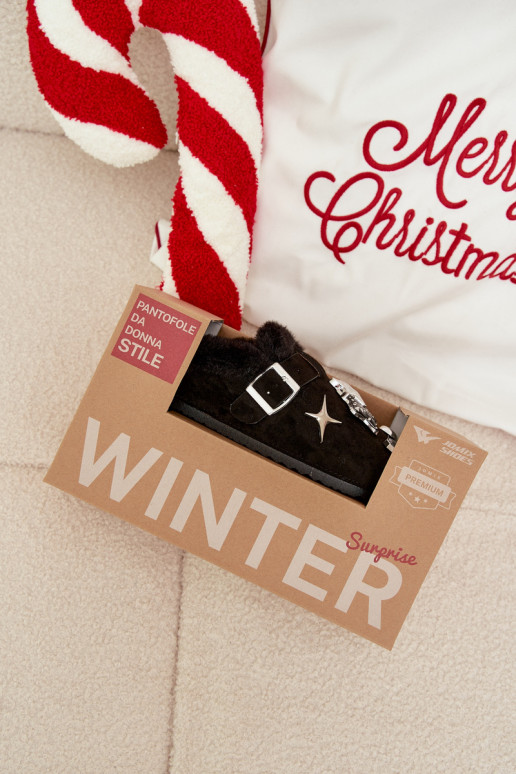 Zapatillas Femenino con hermosos detalles I con hebillas calentamiento con pelo dentro de color negro Thalora