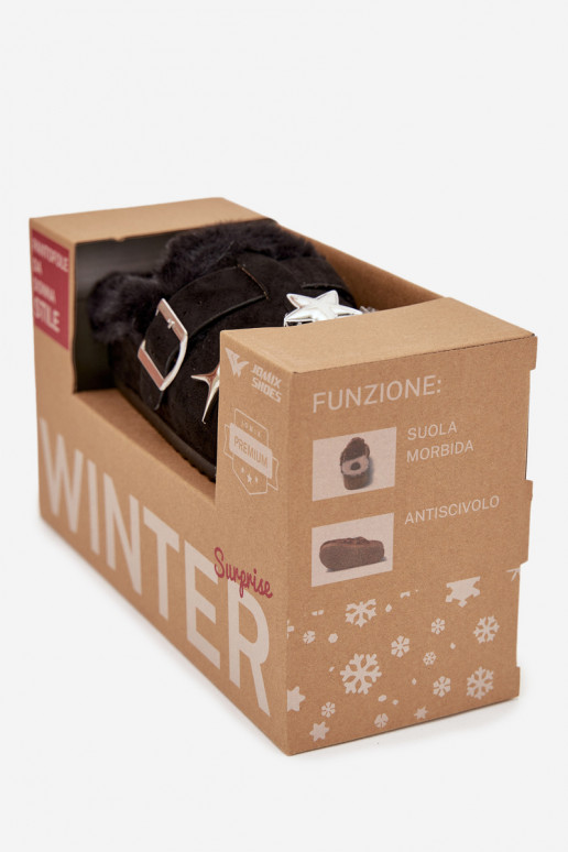 Zapatillas Femenino con hermosos detalles I con hebillas calentamiento con pelo dentro de color negro Thalora