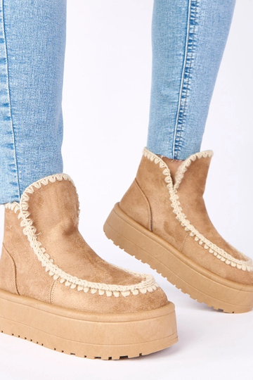 Botas de nieve de color beige oscuro con plataforma y bordado decorativo "Alwena" 2